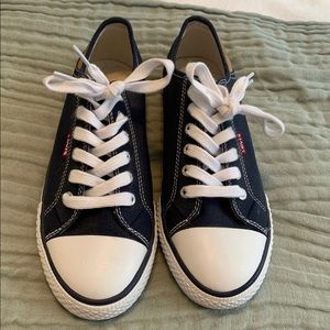 Levi Converse Shoes 7.5 size